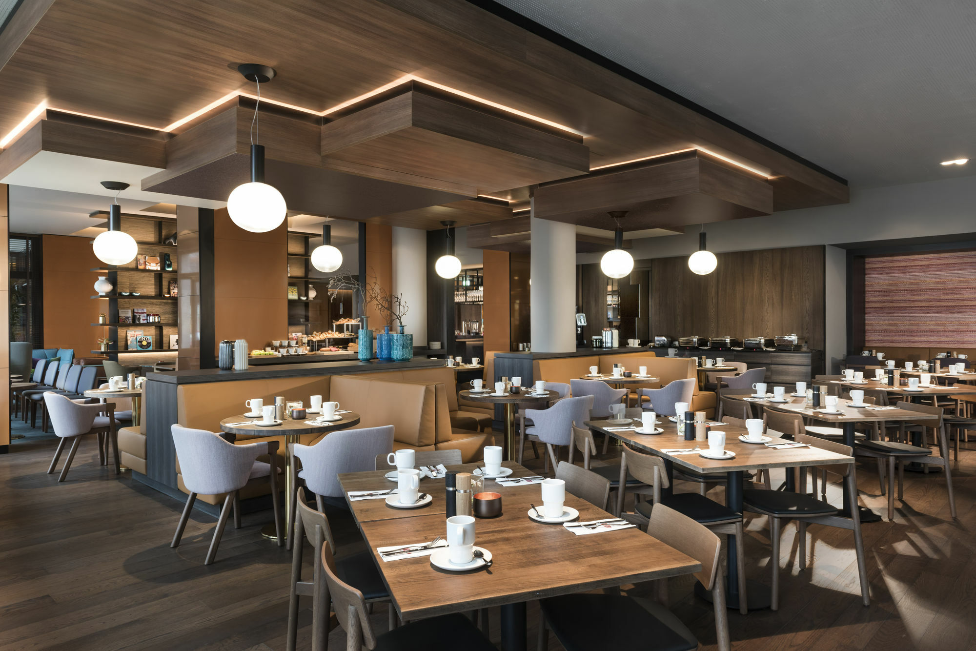 Adina Frankfurt Aparthotel 4*